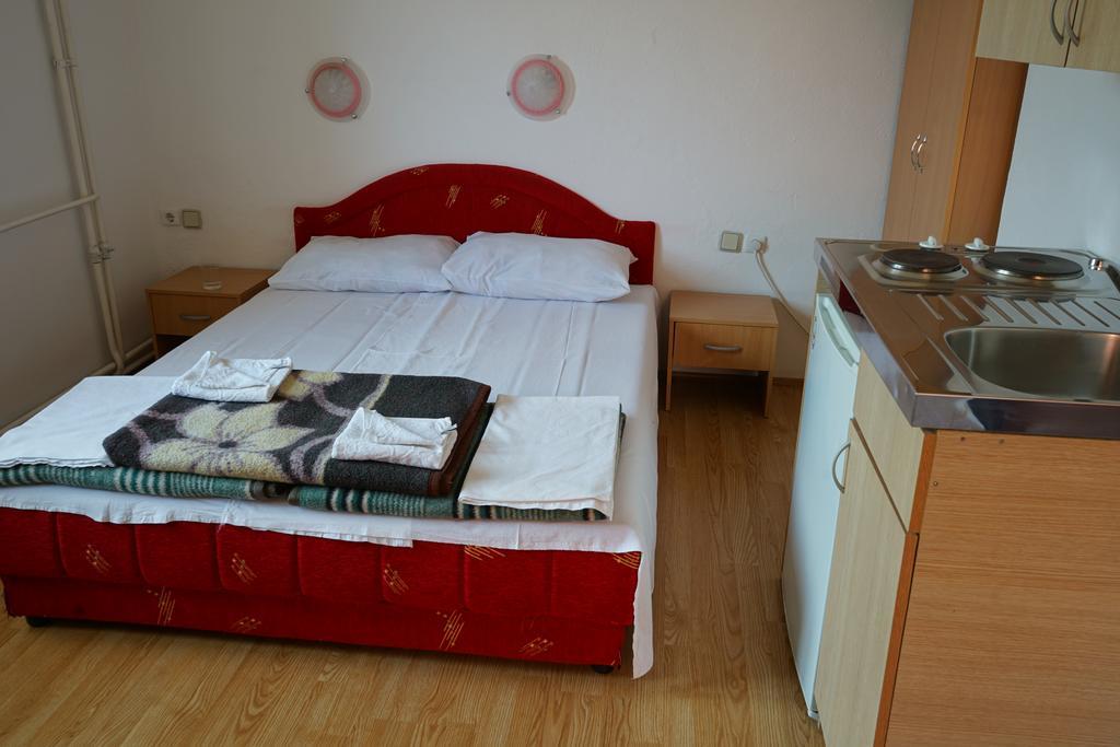 Lovac II Hotel Žabljak Buitenkant foto